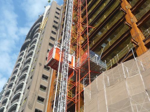 施工電梯